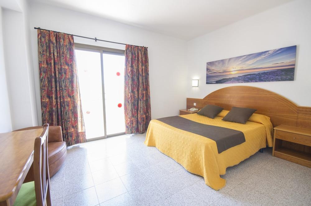 Sant Antoni de Portmany Hotel Brisa - Adults Only מראה חיצוני תמונה